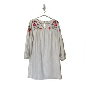 Old Navy Floral Embroidered Yoke Shift Dress Lined Crème De La Crème Size S/P/CH